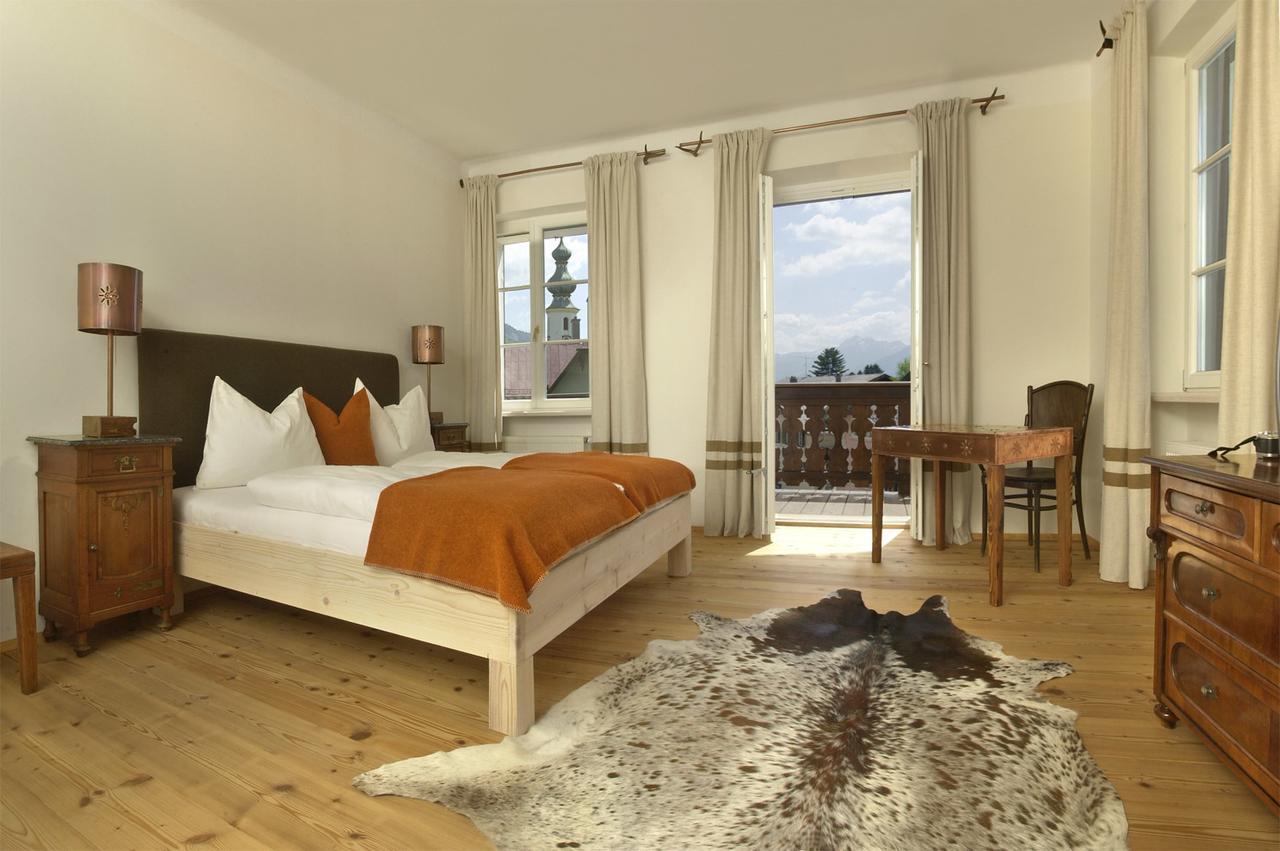 Hotel Gasthof Zur Post Sankt Gilgen Exterior photo