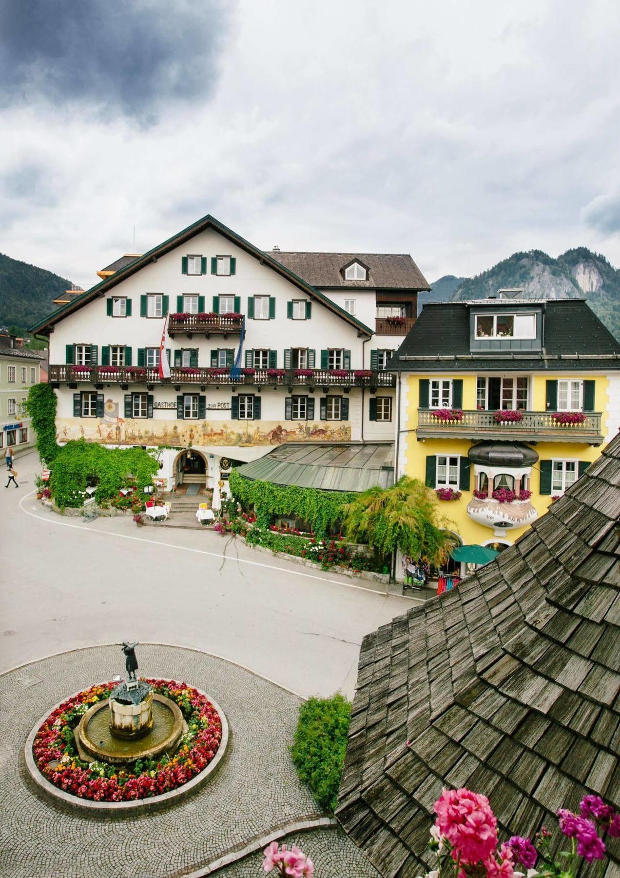 Hotel Gasthof Zur Post Sankt Gilgen Exterior photo